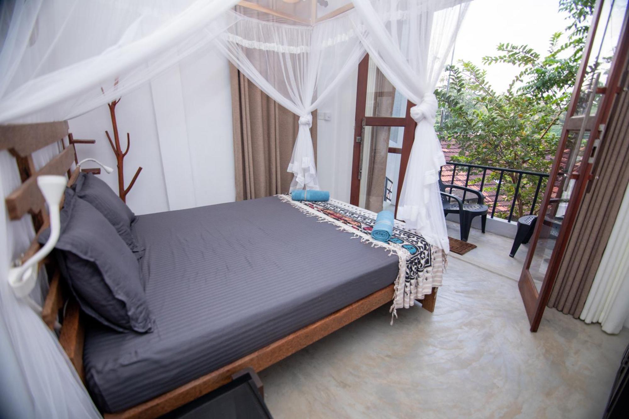 Light House Beach Home Matara Bilik gambar