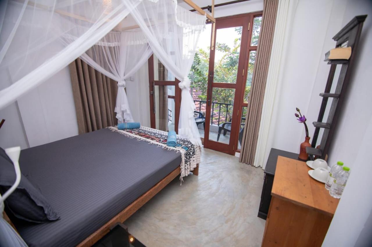 Light House Beach Home Matara Bilik gambar