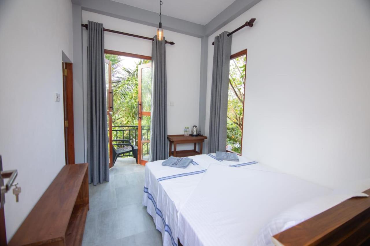 Light House Beach Home Matara Bilik gambar